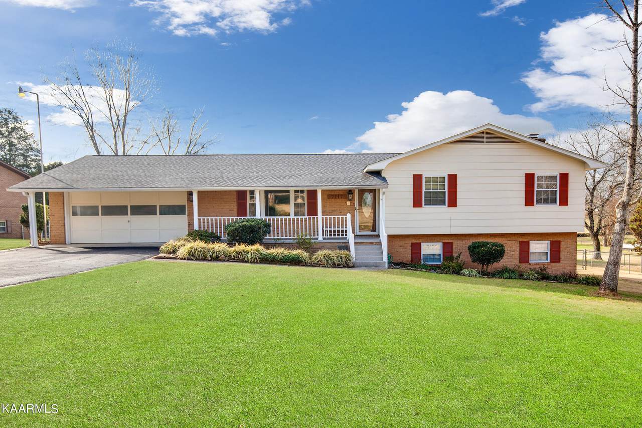 7117 Regency Rd - Photo 1