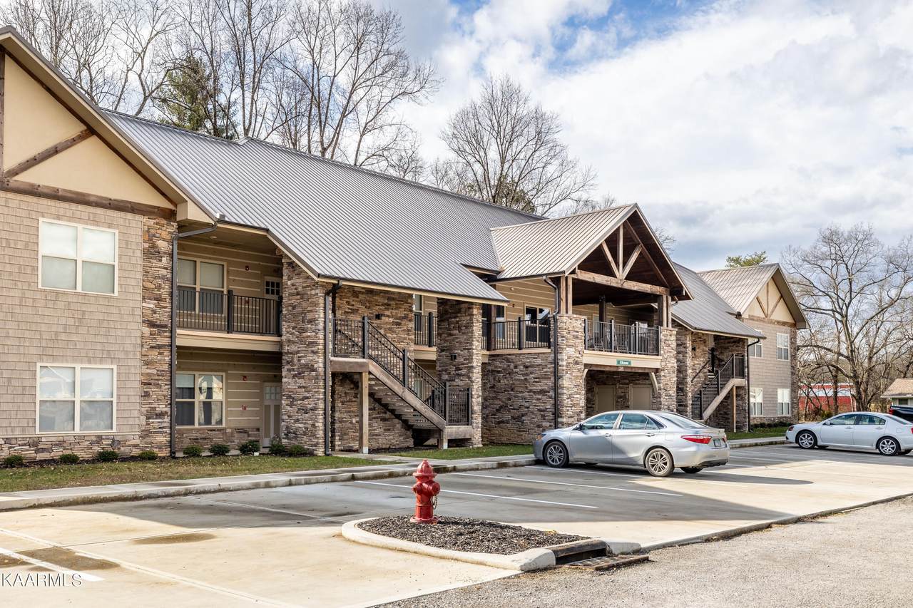 235 Bishops Cap Circle - Photo 1