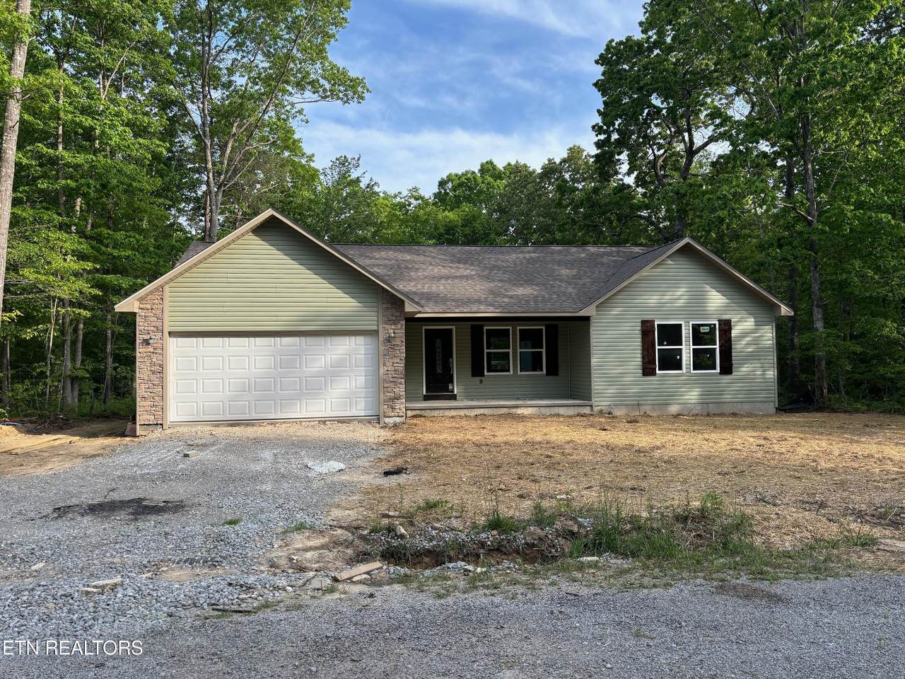 720 Oneida Lane - Photo 1