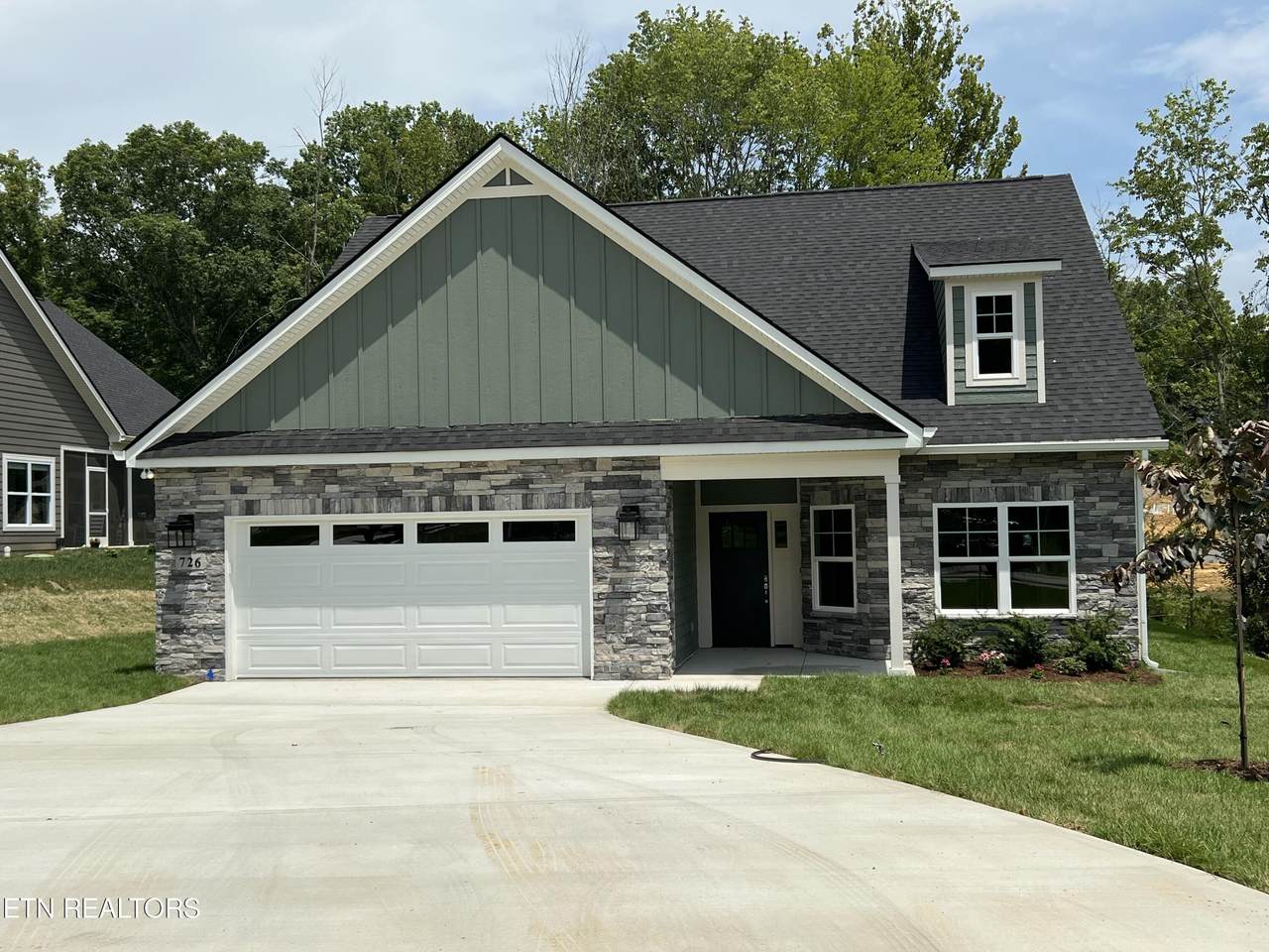 726 Greenhead Lane - Photo 1