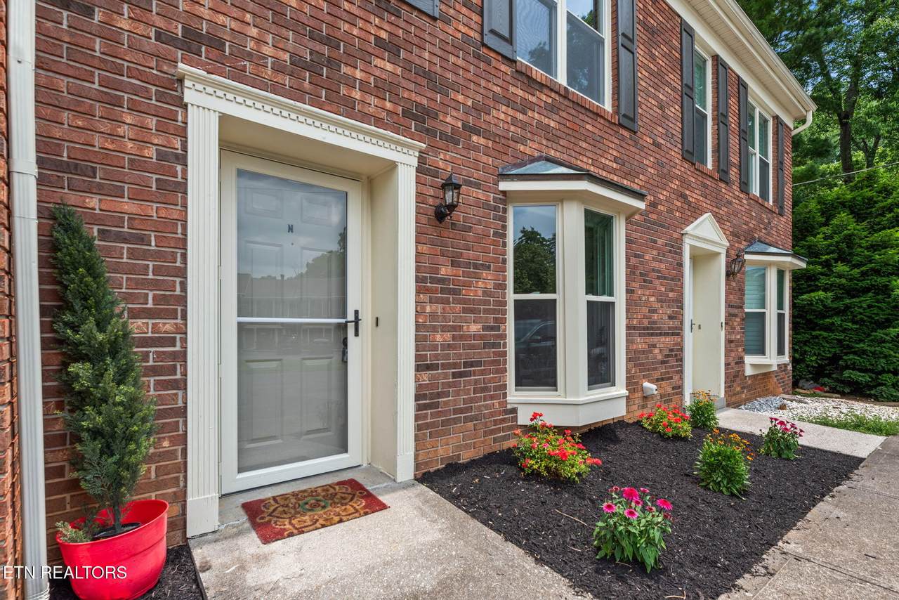 130 Durwood Rd - Photo 1