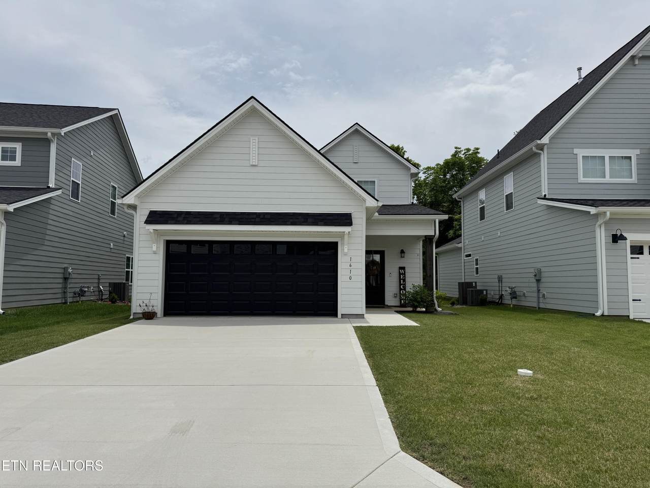 1610 Spring Berry Lane - Photo 1
