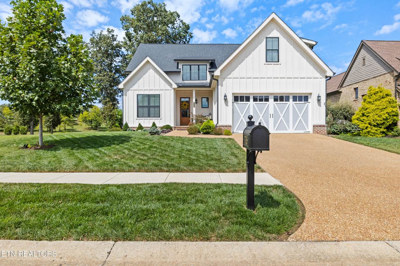 715 Ironwood Lane - Photo 1