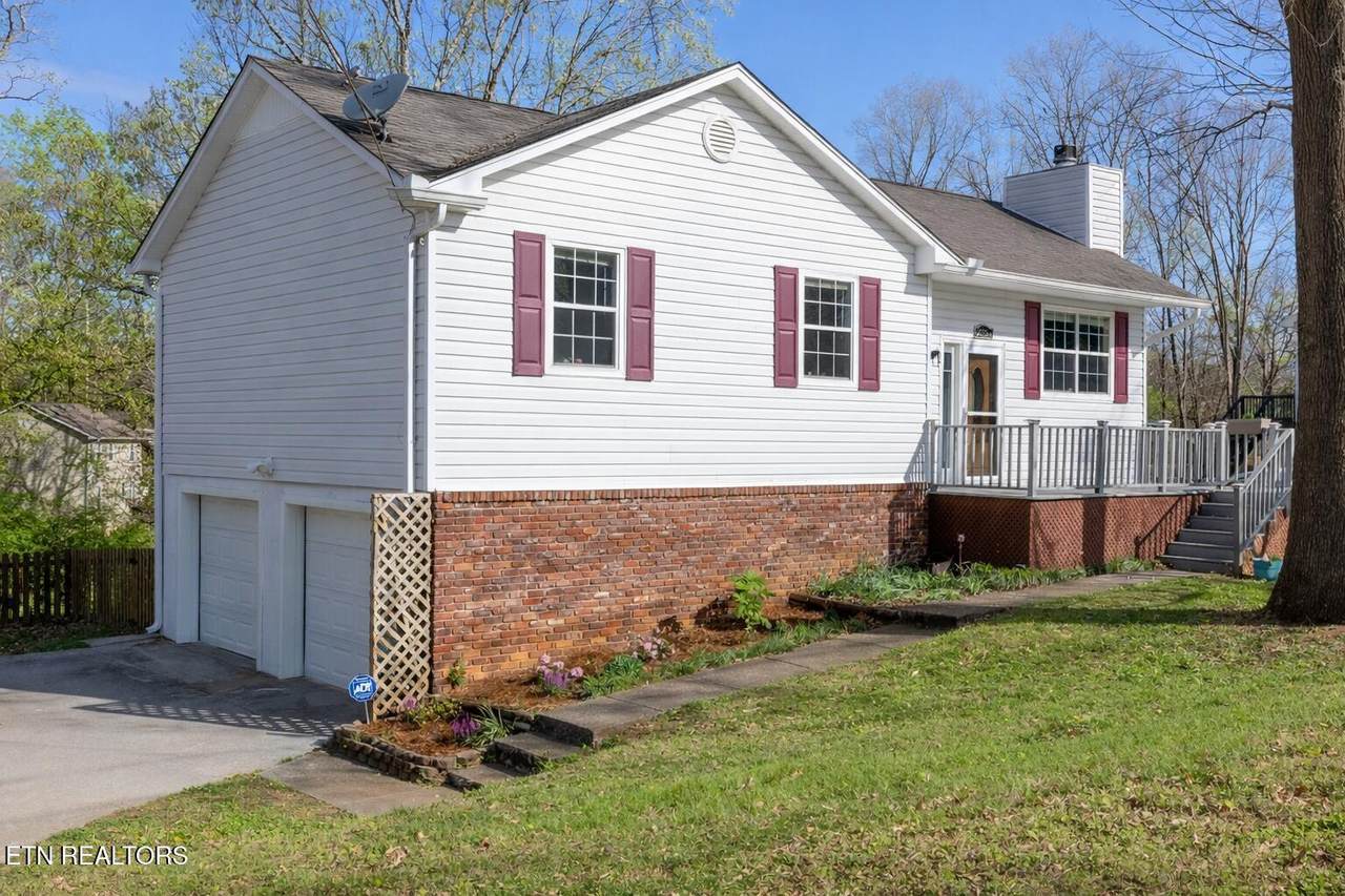 2204 Bishops Bridge Rd - Photo 1