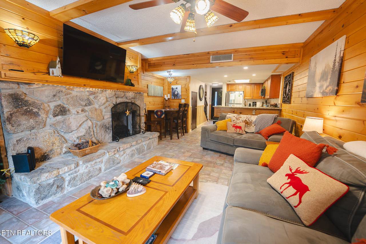 260 Roaring Fork Rd - Photo 1