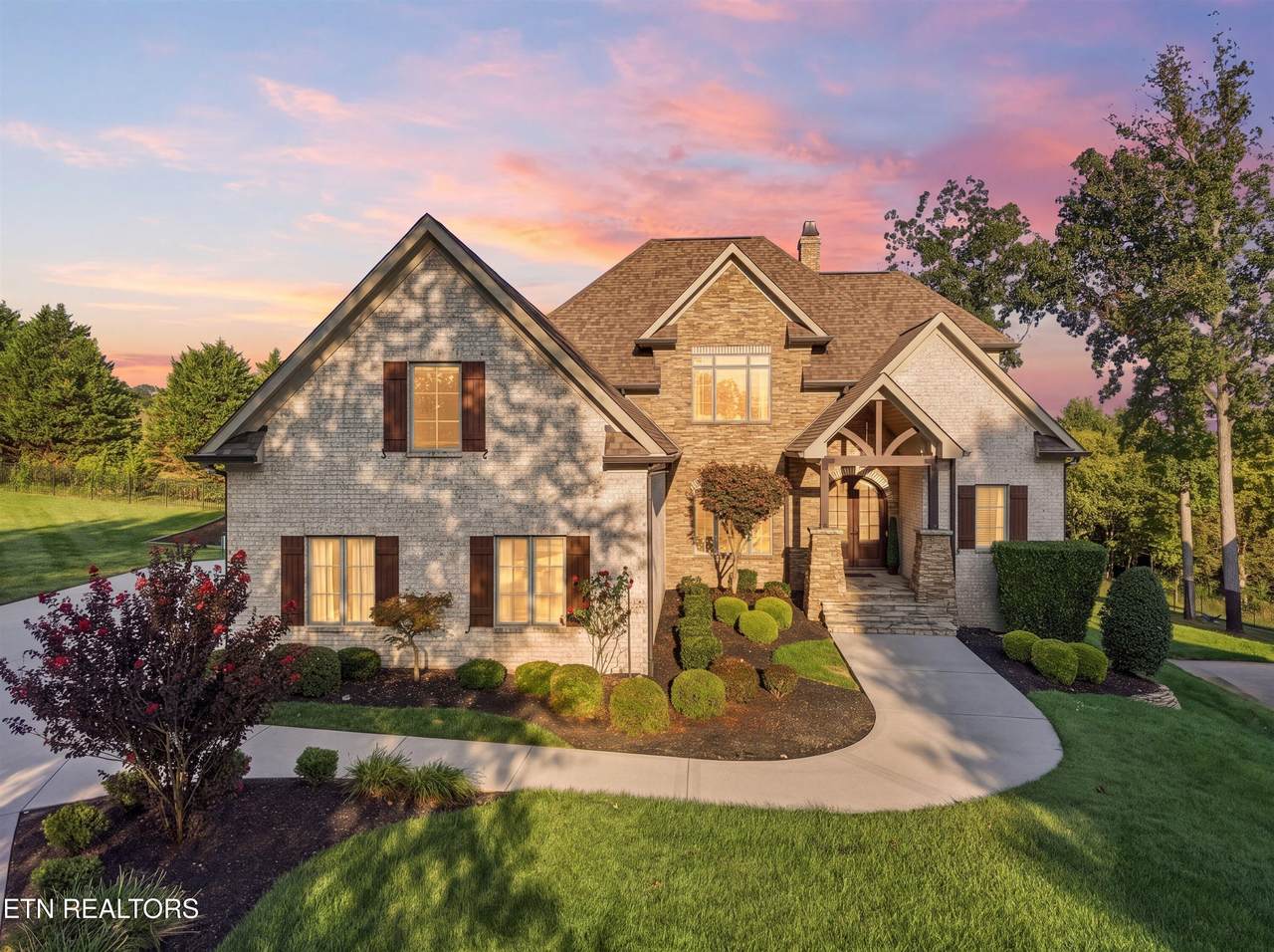 404 Stone Villa Lane - Photo 1