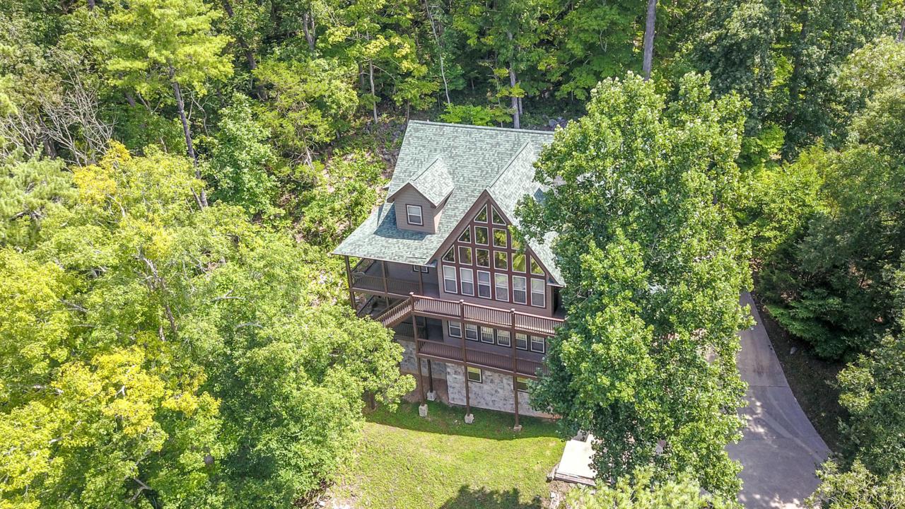 665 Country Club Rd - Photo 1