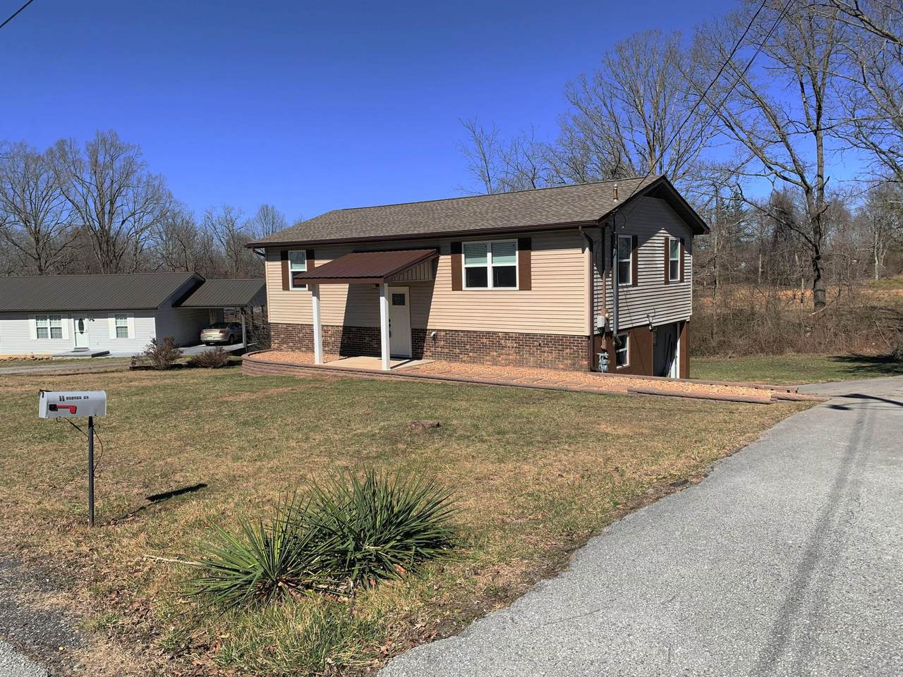 88 Sharon Drive - Photo 1