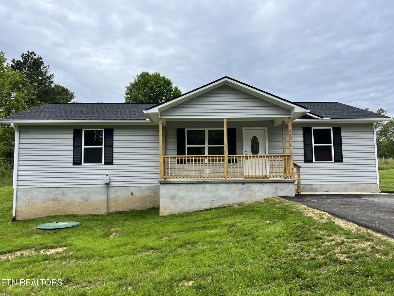 224 Thompson Lane - Photo 1