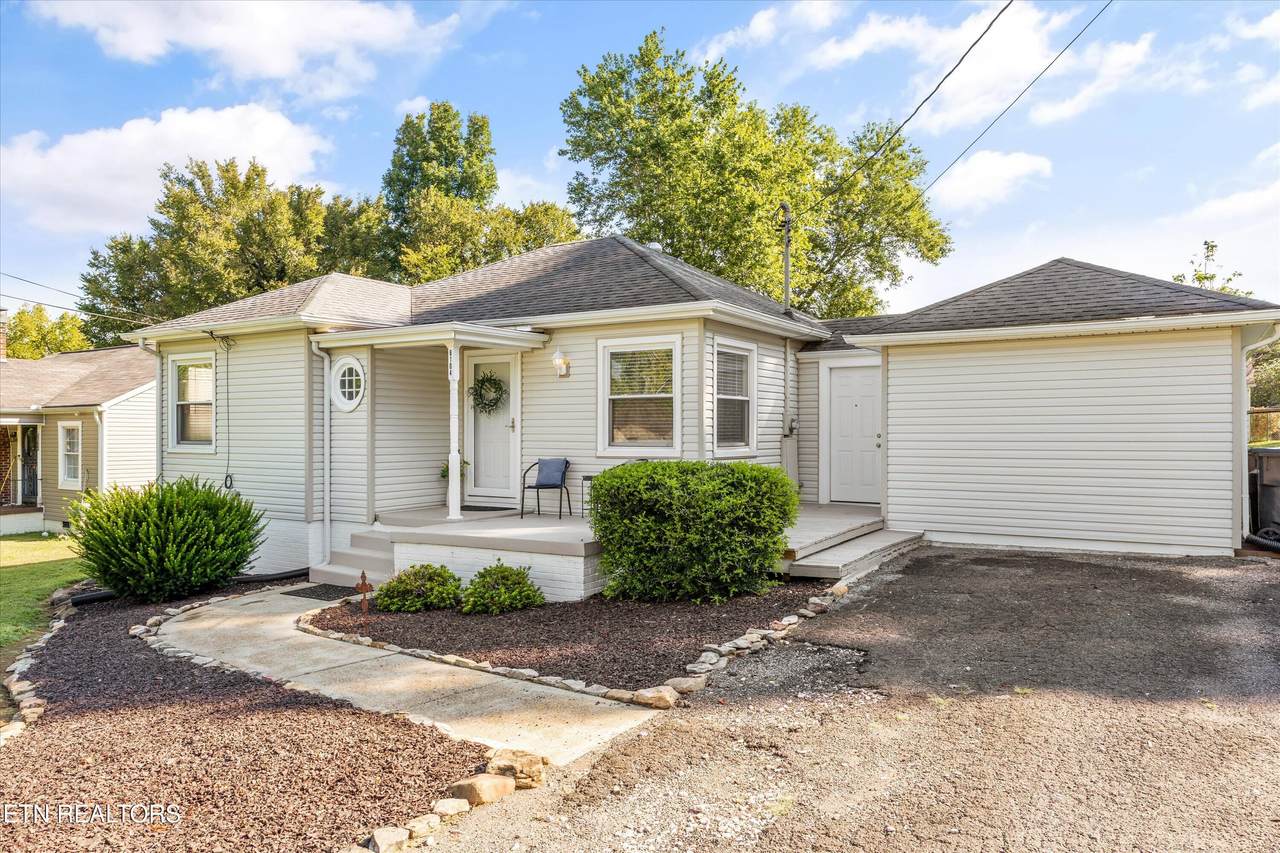 6104 Manchester Rd - Photo 1