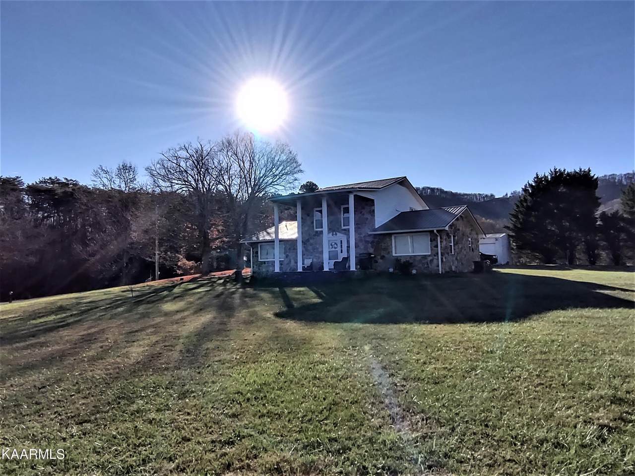 143 Harbor Drive - Photo 1