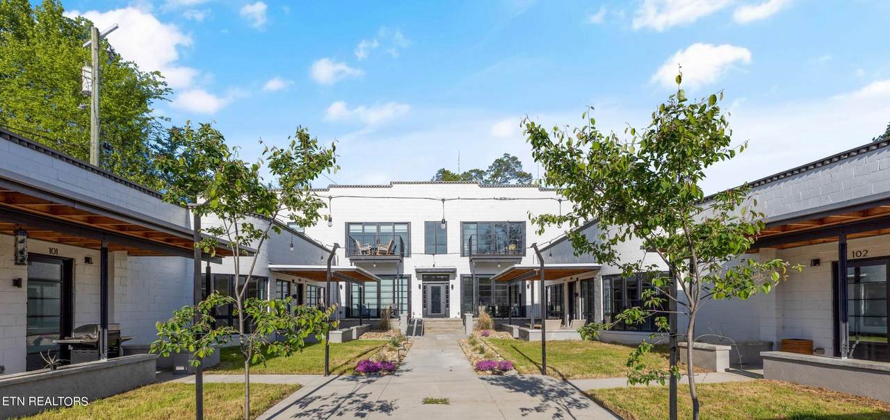 3415 Broadway St - Photo 1