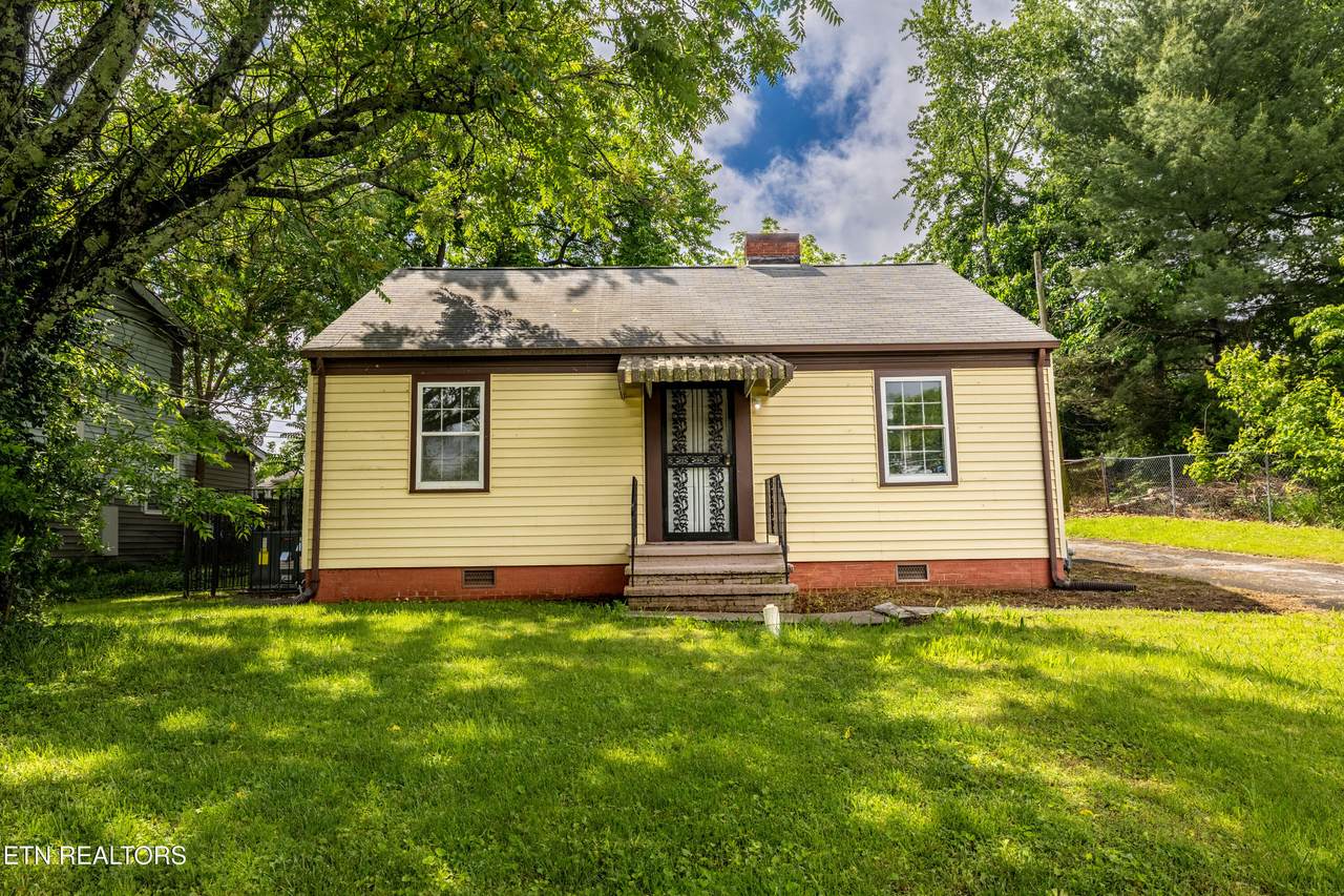 2524 Washington Pike - Photo 1