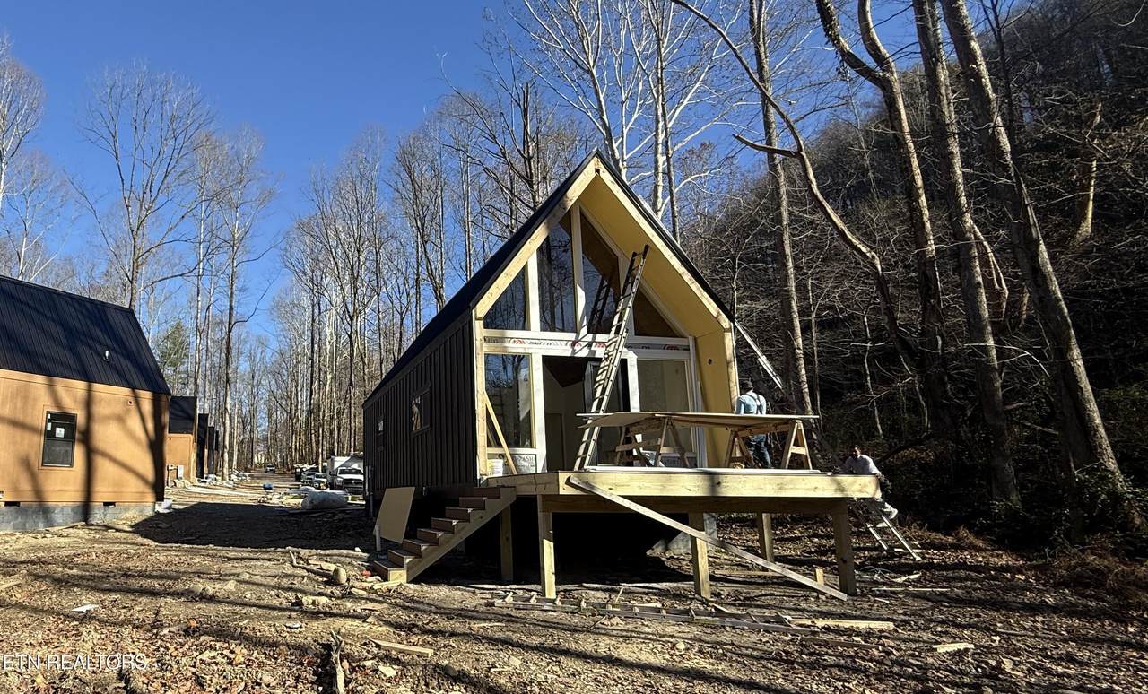 239 Braydens Way - Photo 1