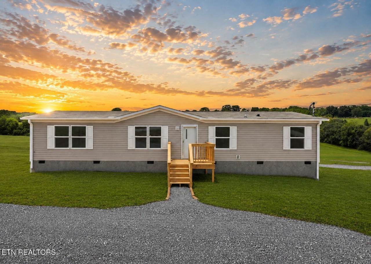 277 Thompson Rd - Photo 1