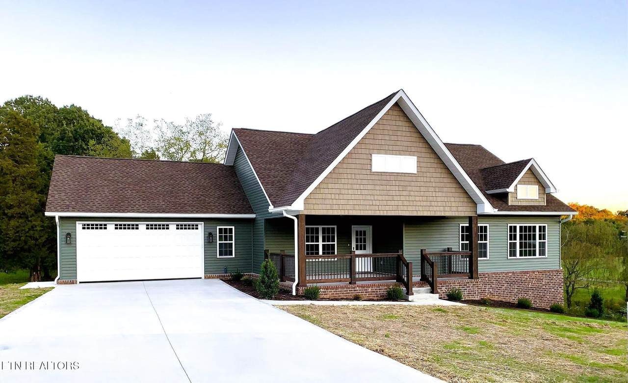 112 Duseth Drive - Photo 1