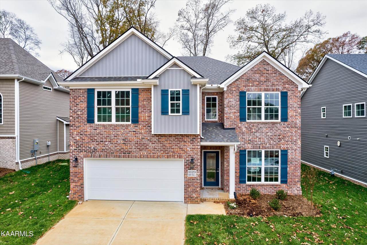 1123 Snowy Peak Lane - Photo 1