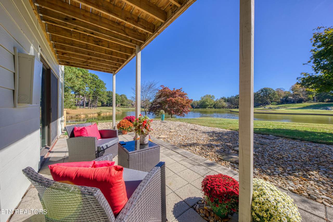 532 Lost Tree Lane - Photo 1