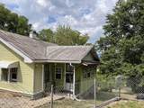127 Carlyle Ave - Photo 2