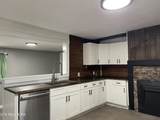127 Carlyle Ave - Photo 7