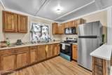 558/560 W Outer Drive - Photo 16