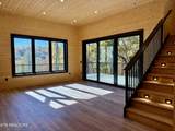 1546 Bear Valley Rd - Photo 19