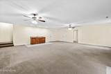 8772 Carriage House Way - Photo 29