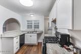 300 Oak St - Photo 23