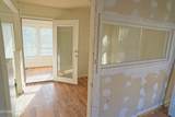 2839 Woodbine Ave - Photo 11