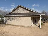 2528 Clark Ave - Photo 4