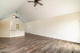 915 Circle Drive - Photo 3