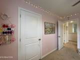 136 Harbour Pointe Lane - Photo 25