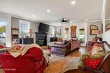 2109 Boxwood  Circle Lane - Photo 14