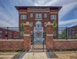 2730 Magnolia Ave - Photo 3