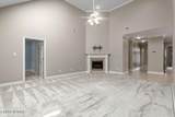 914 Altamont Way - Photo 16