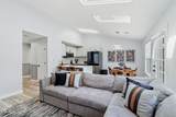 9901 Oakledge Way - Photo 17