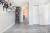 369 Hawthorne Oaks Way - Photo 5