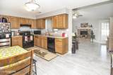 369 Hawthorne Oaks Way - Photo 7