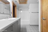 100 Gay St - Photo 16
