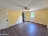 221 Elm Grove St - Photo 11