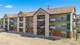 1201 Laurel Ave - Photo 2