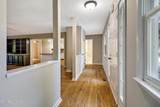 318 Lakeview Drive - Photo 5