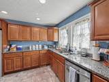 860 Gilbert St - Photo 13