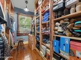 860 Gilbert St - Photo 22