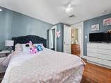 860 Gilbert St - Photo 24