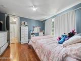 860 Gilbert St - Photo 25