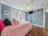 860 Gilbert St - Photo 27