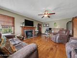 860 Gilbert St - Photo 7