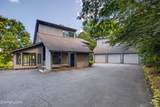 2092 Lakewood Drive - Photo 2