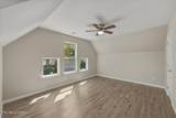 230 Leslie St - Photo 20